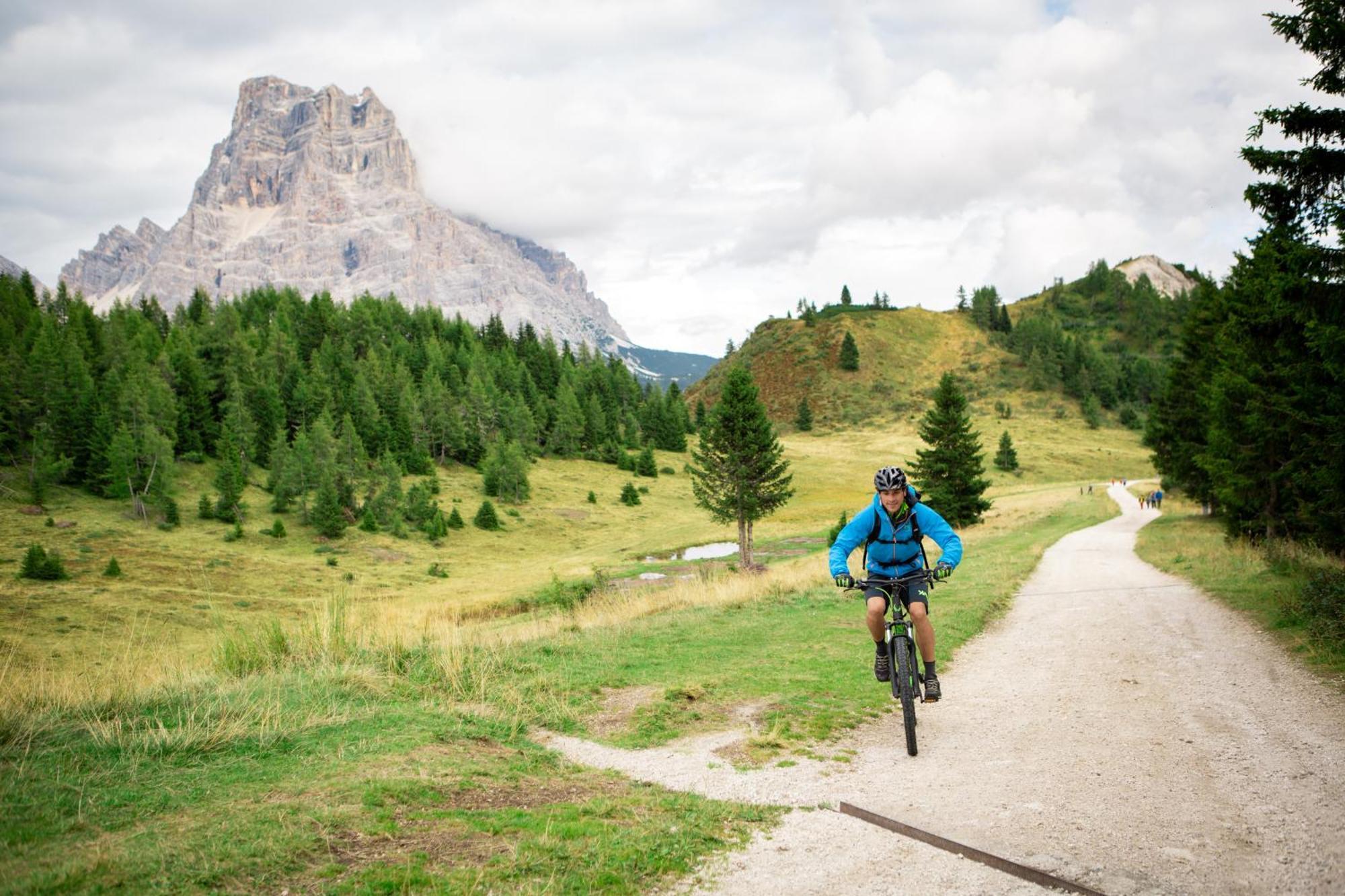 Naturae Lodge Wellness & Spa Alleghe Kültér fotó